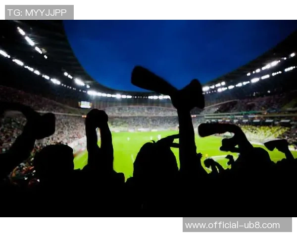 足球开场片带你领略激情四射的绿茵场景与球迷热情的完美结合 足球开场片带你领略激情四射的绿茵场景与球迷热情的完美结合